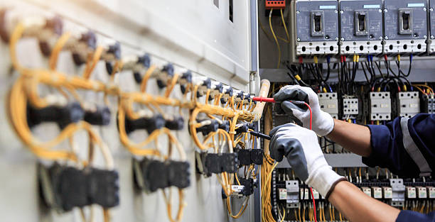 Professional Electrician technician working in Lisbon Falls, ME